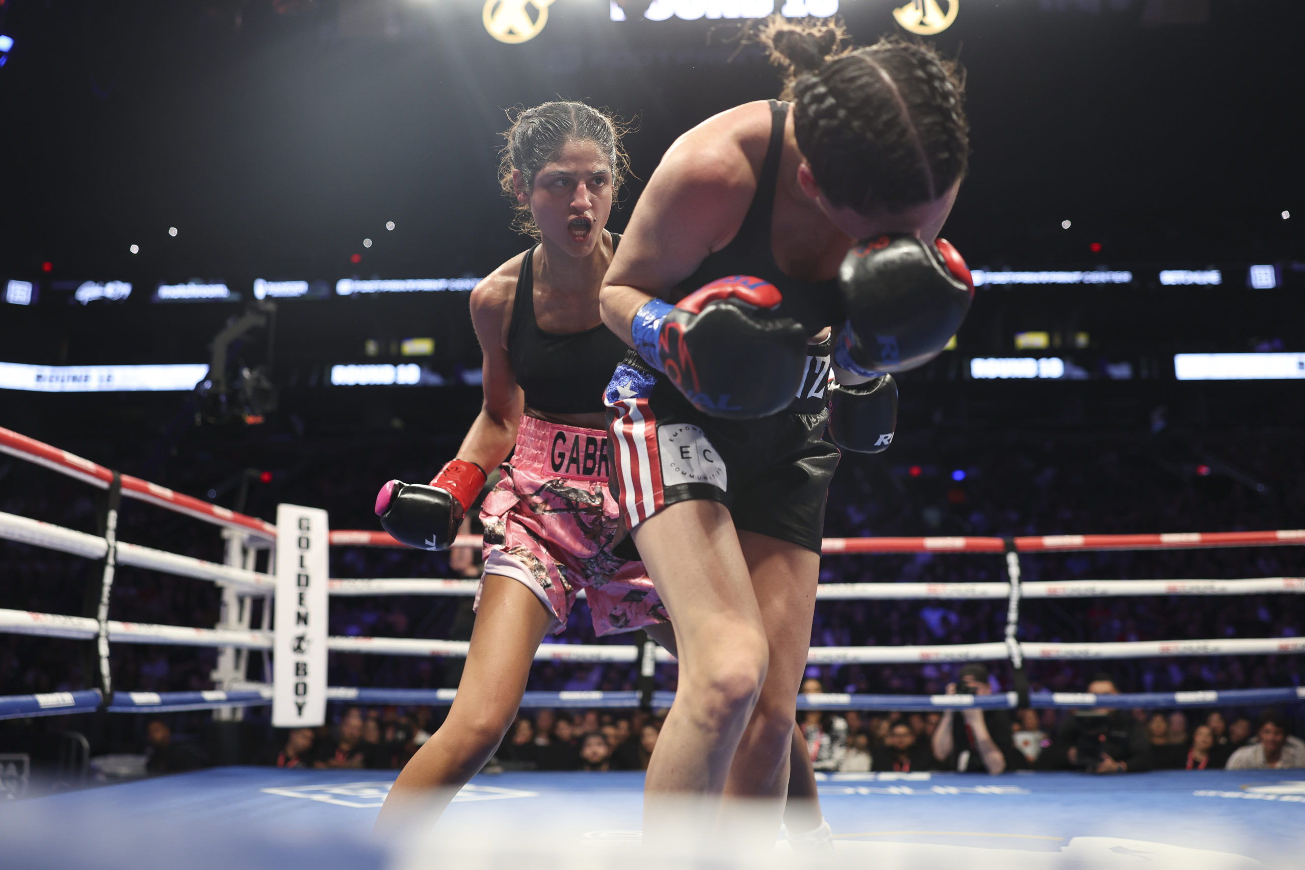 Strange Ending To Gabriela Fundora Christina Cruz Title Fight