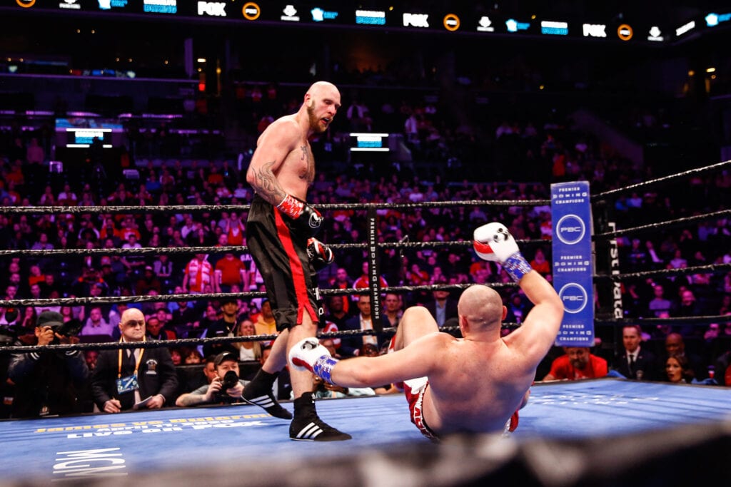 LR TGB FIGHT NIGHT KOWNACKI VS HELENIUS TRAPPFOTOS 03072020 7081