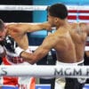 Shakur Stevenson vs Felix Carabello action2