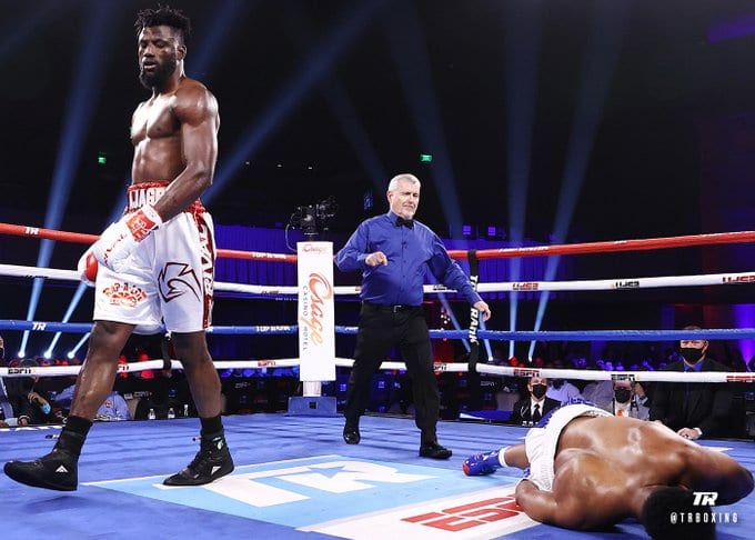 Efe Ajagba Blasts Out Howard In Three Saturday - Big Fight Weekend