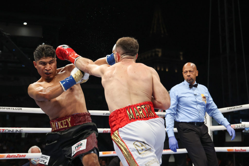 Sandor Martin Upsets Mikey Garcia