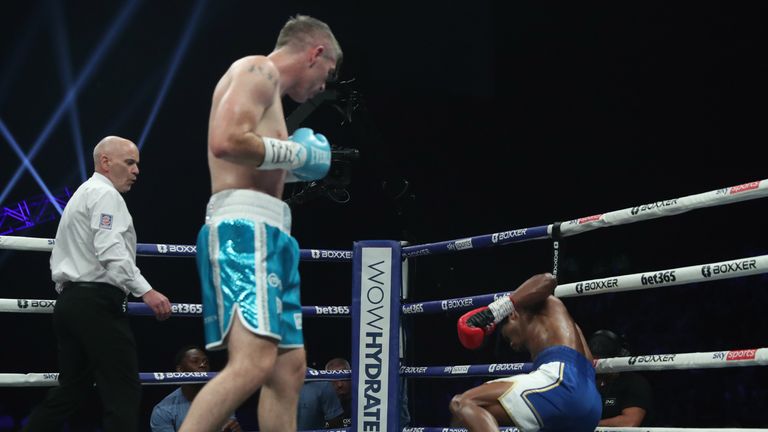 Liam Smith Scores TKO Stoppage Of Mwakinyo