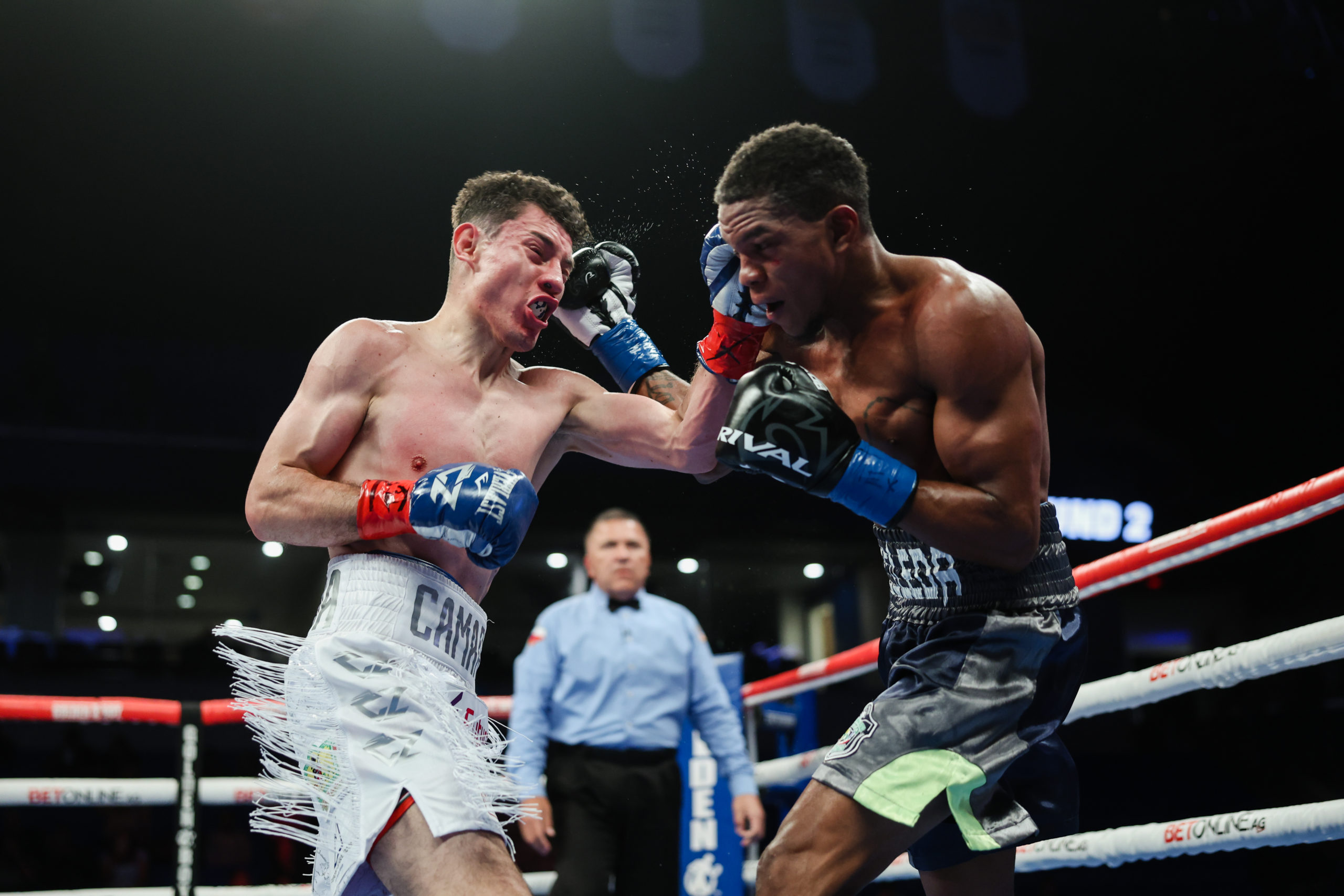 Maxi Hughes to Face Lightweight KO Specialist