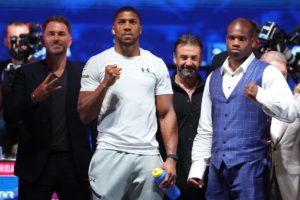 Ex-World Champion: Joshua Favourite, But Pressure Could Unravel Dubois at Wembley