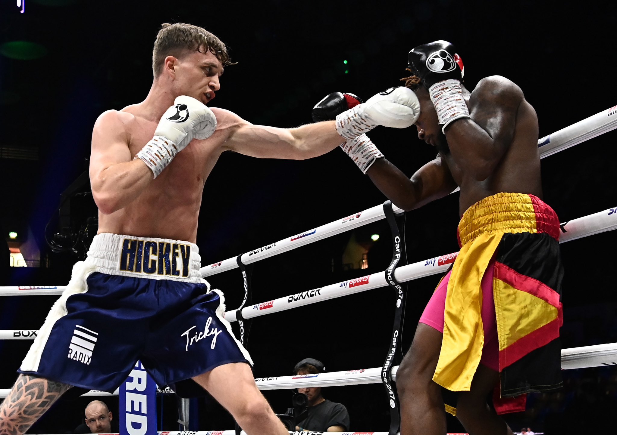 Middleweight with 'Bright Future' Signs Long-Term Deal with BOXXER