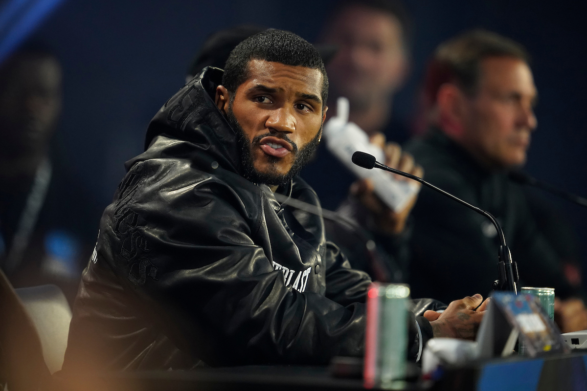 Chris Eubank Jr vs Conor Benn II - Liam Smith weighs in