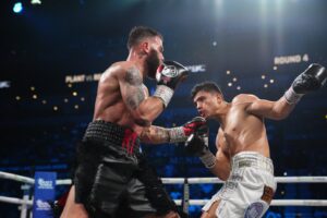 Teofimo Lopez Gives Honest Ringside Reaction to Caleb Plant Defeat