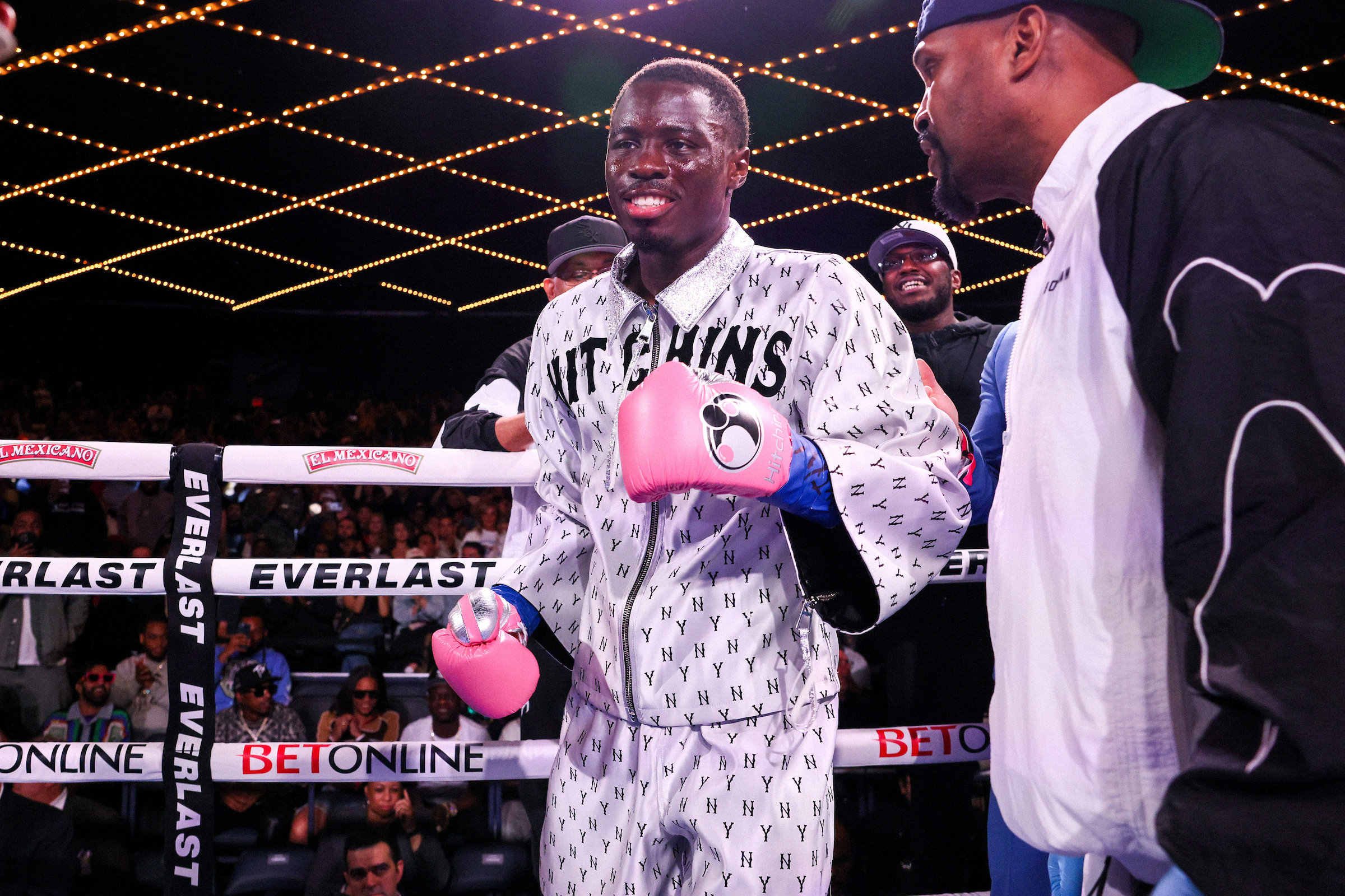 Richardson Hitchins teases 'huge unification fight' after Oscar Duarte