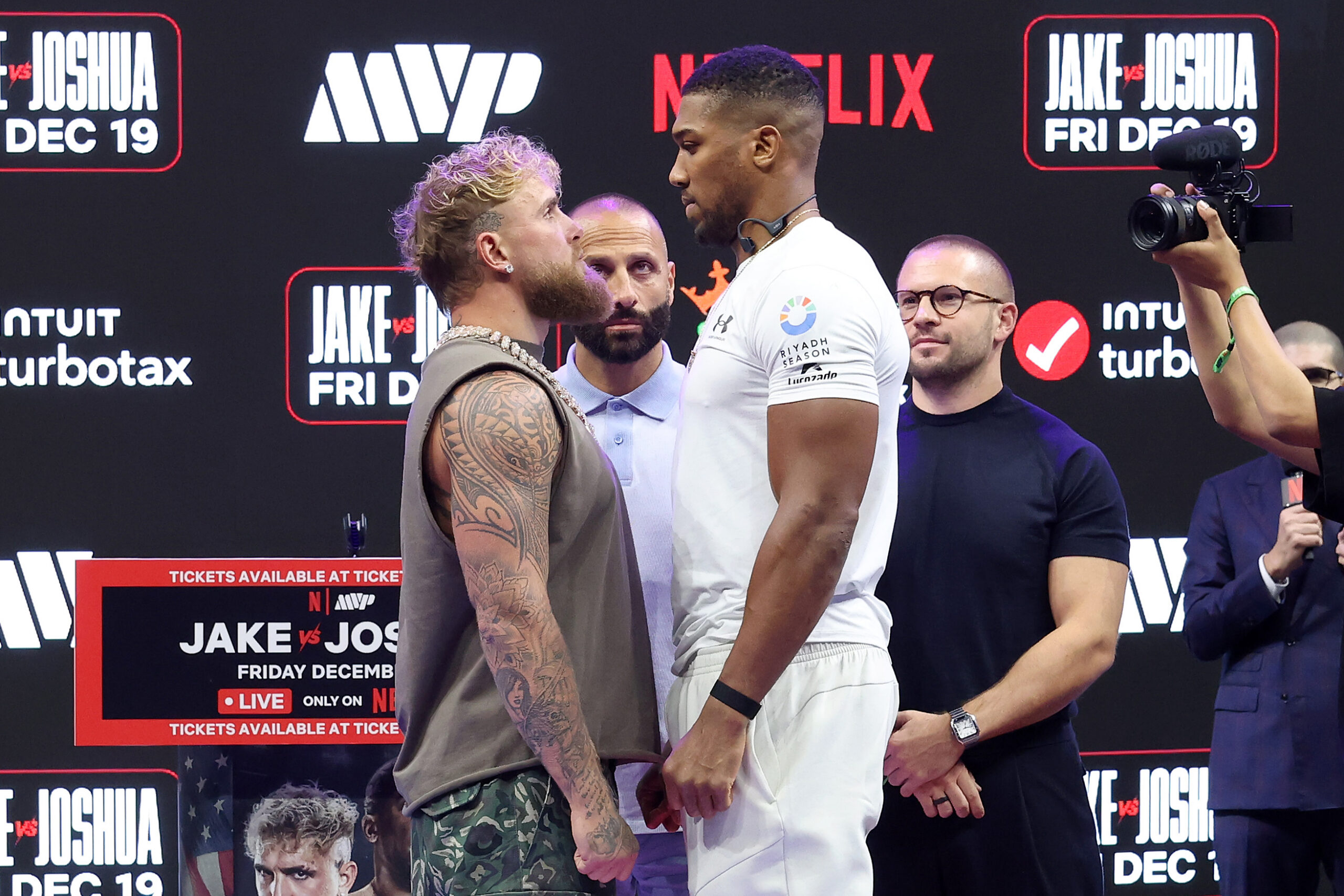 Conor McGregor gives his honest thoughts on Anthony Joshua vs Jake Paul