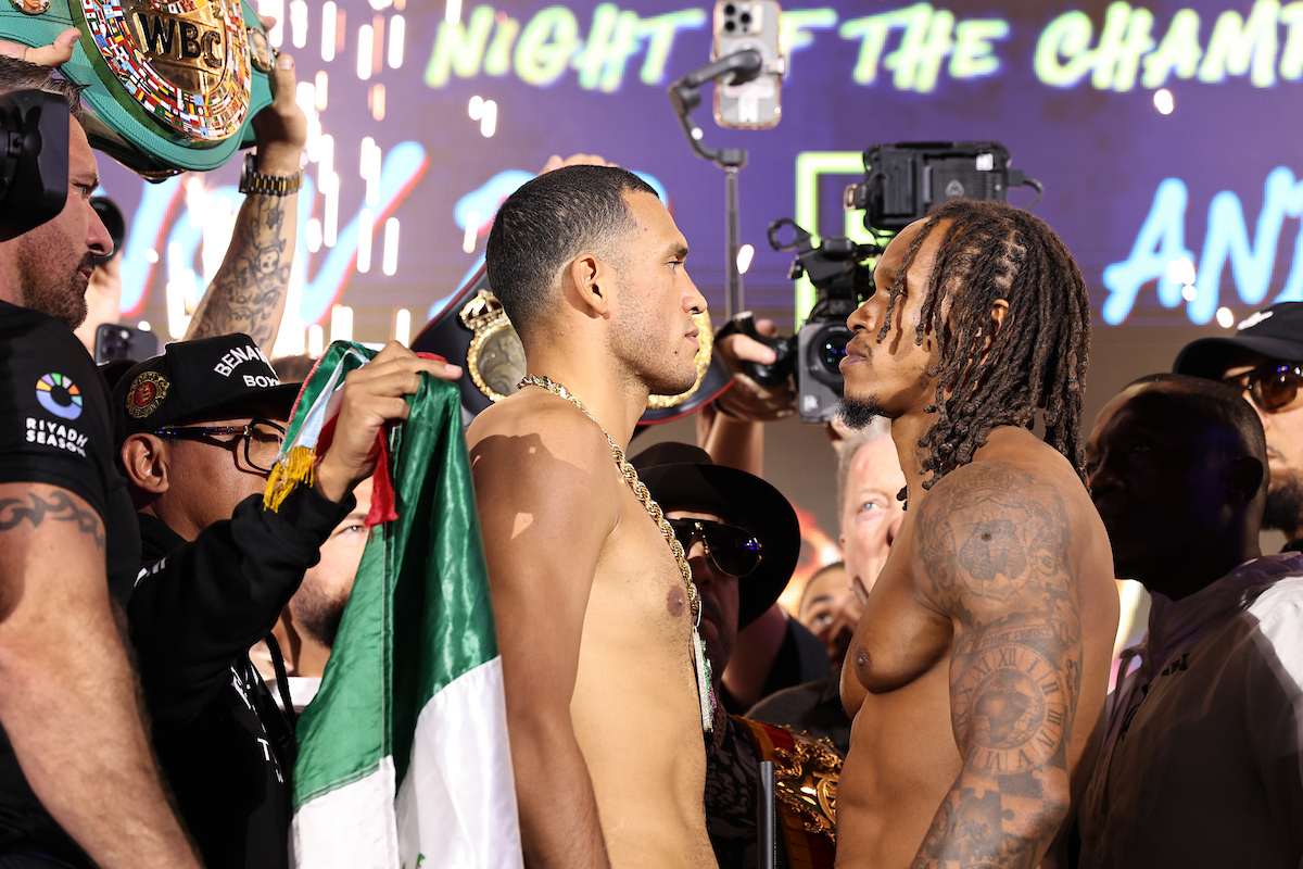 David Benavidez vs. Anthony Yarde live results update from inside the ANB Arena!