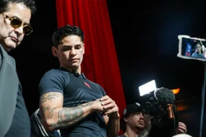 Oscar De La Hoya clarifies promotional future of Ryan Garcia