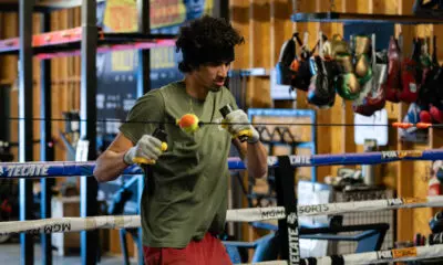 Sebastian Fundora vs Keith Thurman: Teddy Atlas makes his pick