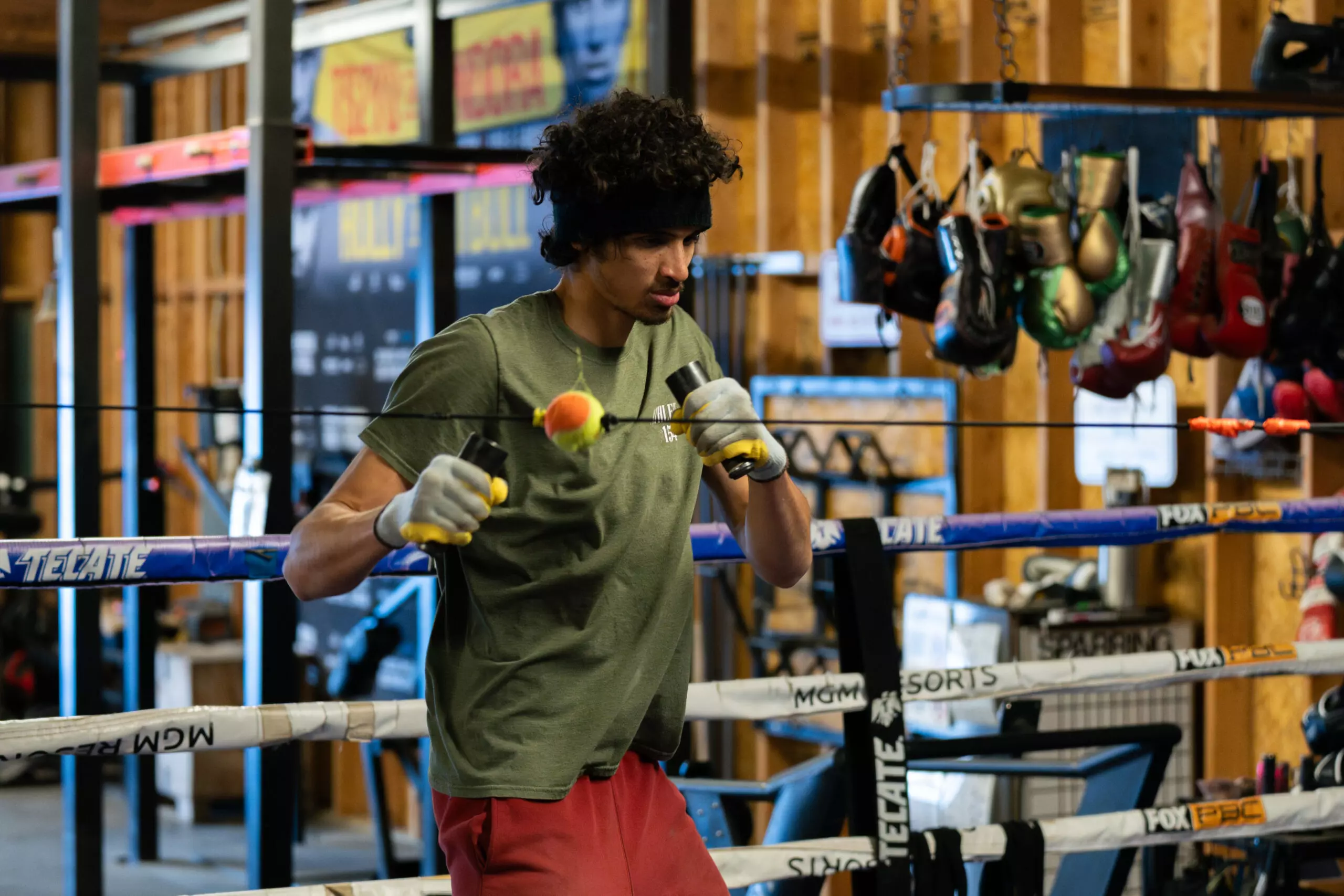 Sebastian Fundora vs Keith Thurman: Teddy Atlas makes his pick